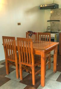 Cuisine ou kitchenette dans l'établissement Hostal y Cabañas Aorangi