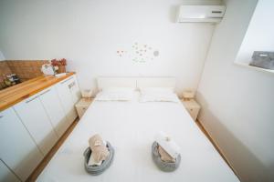 Krevet ili kreveti u jedinici u objektu Studio apartment in Zrnovo with terrace, air conditioning, WiFi 3709-1