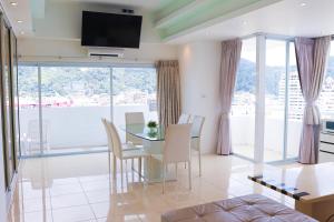 Televisor o centre d'entreteniment de PATONG TOWER ROYAL FAMILY pta 2025