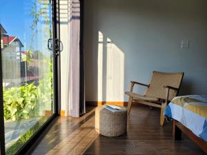 Posezení v ubytování Noi Bai Flight Path Homestay