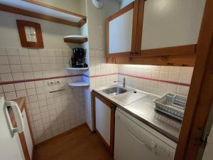 Dapur atau dapur kecil di Appartement Plagne Bellecôte, 3 pièces, 6 personnes - FR-1-351-26