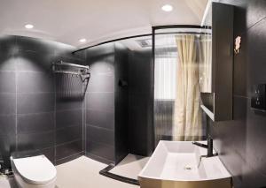 Gallery image of Datong Elite Apartment, Peoples Square, CBD in Shanghai