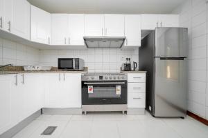 Fotografie z fotogalerie ubytování ALH Vacay - Springs 8 - 2 Bedrooms with Maid room v Dubaji