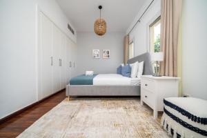 Fotografie z fotogalerie ubytování ALH Vacay - Springs 8 - 2 Bedrooms with Maid room v Dubaji