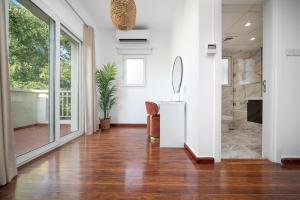 Fotografie z fotogalerie ubytování ALH Vacay - Springs 8 - 2 Bedrooms with Maid room v Dubaji