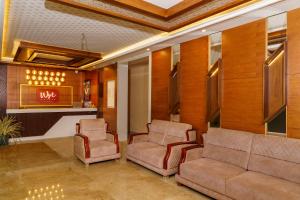 Posezení v ubytování Wyt Hotels - Rameswaram