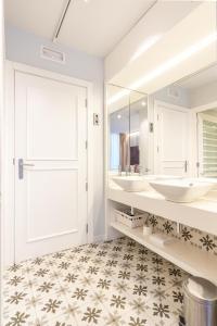 Fotografia z galérie ubytovania Serennia Fira Gran Via Exclusive Rooms v destinácii Hospitalet de Llobregat