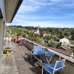 施皮茨Spiez Lakeview by the station Room C的相册照片