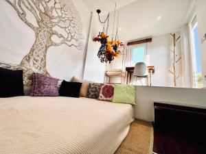 Posteľ alebo postele v izbe v ubytovaní Diamond Rooftop & private terrace sea views