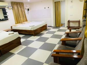 Joe's Beach Shack - Beach resort, Ramanathapuram客房内的一张或多张床位