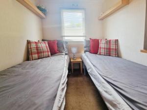 Fotografie z fotogalerie ubytování Lakeside Cotswold Holiday Home v destinaci Cirencester