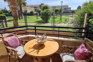 A balcony or terrace at La Casita de Guía by Sanlúcar Housing