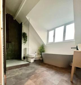 Ένα μπάνιο στο Canalside Terrace-Boutique Stay Worcester City
