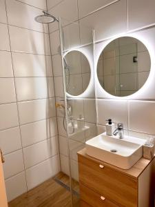 Ένα μπάνιο στο Loft Apartment am Brunnenmarkt