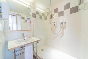 Residence Montempo Lyon Cite Internationale的一间浴室