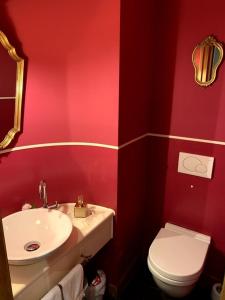Ein Badezimmer in der Unterkunft Gite de Caractère Le Lys Bleu