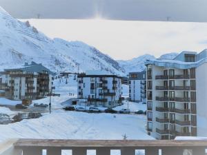 Fotografia z galérie ubytovania Studio spacieux à Tignes Lavachet pour 6 pers, balcon exposé Sud, proche pistes et commerces - FR-1-411-881 v destinácii Tignes