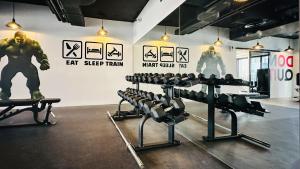 Fitness centrum a/nebo fitness zařízení v ubytování Tanin - Affordable Luxury and Fully Furnished 1BR in JVC
