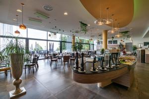 Restaurace v ubytování Hotel AVIVA - für Singles & Alleinreisende