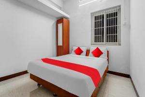Cama ou camas em um quarto em Flagship Hotel Crown Tower
