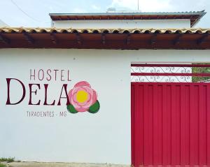 Hostel Dela的证书、奖牌、标识或其他文件