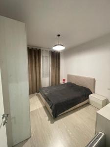 Gallery image of Rena’s apartment in Tirana