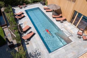 Bazén v ubytování Bio-Hotel Oswalda-Hus nebo v jeho okolí