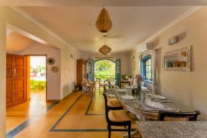 Posezení v ubytování Beachside Bliss Villas Candolim 10 min walk from Sinquerim Beach