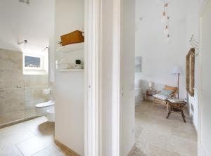Koupelna v ubytování Villa Tozzoli 'Top' Floor + 31 fotografií