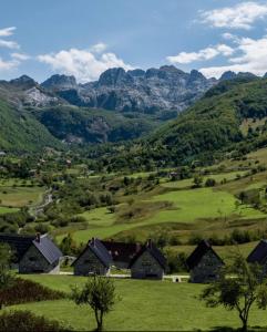 Fotografie z fotogalerie ubytování Vila Alpini Lepushe v destinaci Lëpushë