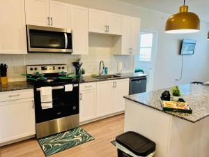 Nhà bếp/bếp nhỏ tại Charming Home: 2BD/2BA in Kyle, TX!