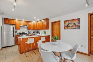 Brand New Stylish Noho Apartment tesisinde mutfak veya mini mutfak