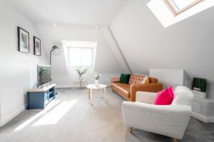 Χώρος καθιστικού στο Garland Penthouse - Large 2 bed 2 bath self contained flat
