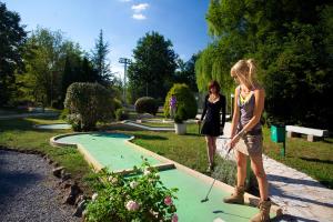 Hosté ubytování Logis Hotel - Restaurant - Spa - Le Relais de Farrou