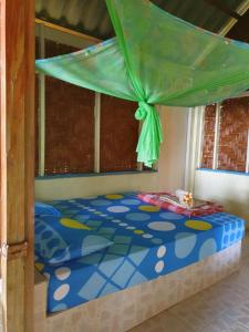 Littleduck bungalow Koh Chang Ranong内部或周边的泳池