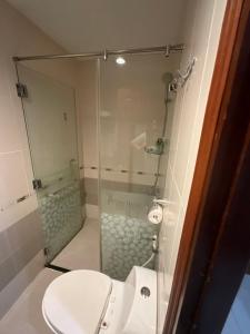 Koupelna v ubytování Bunny - Valentine Hotel - Bui Vien Street