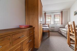 Voodi või voodid majutusasutuse Apartmán A5 pro 3 osoby - Monínec - celoročně toas +8 fotot