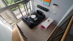 A seating area at Apartamenty Sun & Snow Bukowa Góra