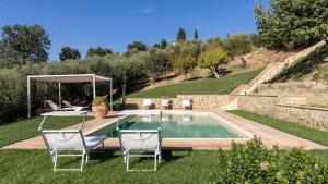 Bazén v ubytování VILLA BINETTI 7, Emma Villas nebo v jeho okolí