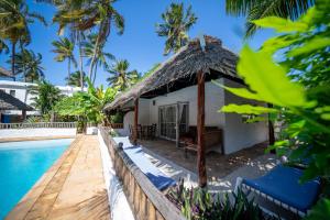 Bazén v ubytování Villa Jiwe with Pool ZanzibarHouses nebo v jeho okolí