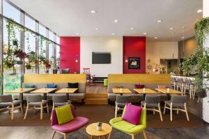 Posezení v ubytování Vienna House Easy by Wyndham Pilsen