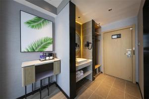 Koupelna v ubytování Thank Inn Plus Xinyang Gushi Liaocheng Avenue
