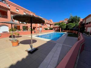 Bazén v ubytování Apartamento Vista Hermosa en Punta Candor con piscina y Wifi nebo v jeho okolí