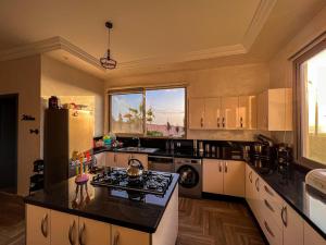 Dapur atau dapur kecil di Villa Sunset Moulay