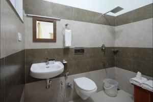Kúpeľňa v ubytovaní Shiv Dwelling - Full Villa