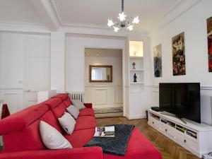 Nestor&Jeeves - PALAZZO VERDI - Central