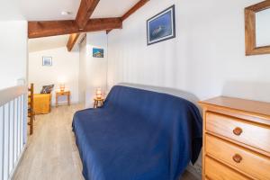 TV a/nebo společenská místnost v ubytování Mas Bleu