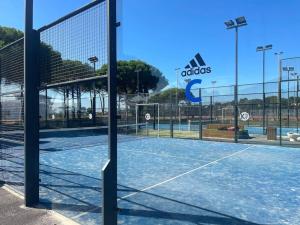 Tennis- og/eller squashfaciliteter på Studio Tennis et Padel eller i nærheden