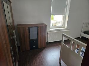 Una cocina o cocineta en FeWo2 Köthen