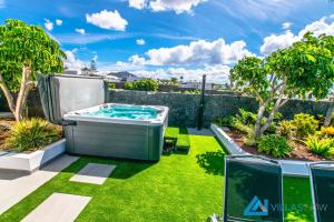 Ogród w obiekcie 222 - Villa Noches De Luna by Villas Now Ltd
